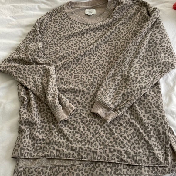 American Eagle Outfitters Tops | American Eagle Leopard Print Oversized Sweatshirt | Color: Brown/Tan | Size: M | Iothe's Closet